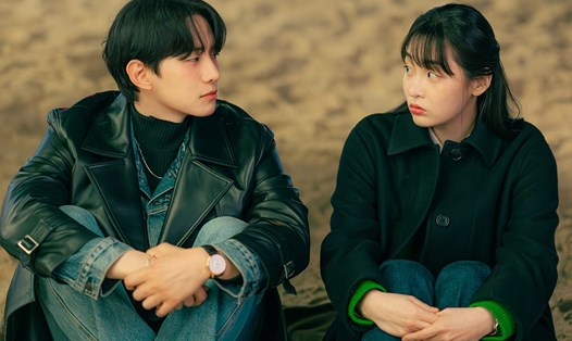 Lee Junho, Kim Min Ha diễn ăn ý trên màn ảnh. Ảnh: Nhà sản xuất/Netflix