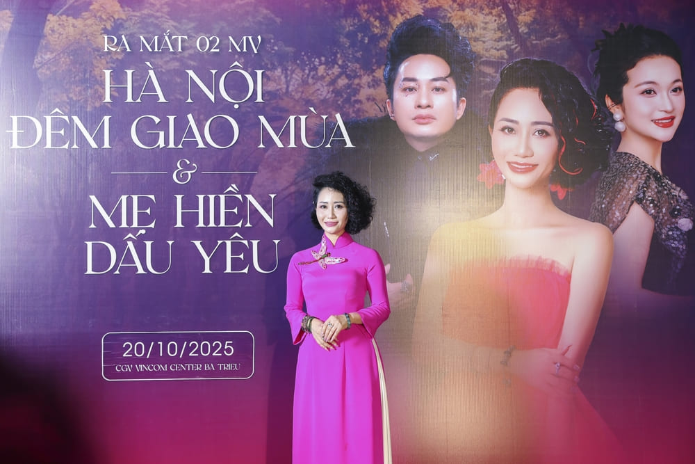 El musico Nhuan Phu presenta un duo de MV especiales en Hanoi. Foto: Manh Nguyen