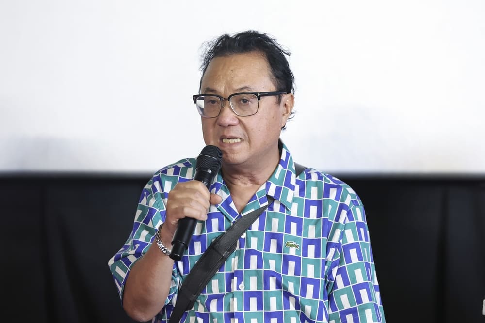 Toi lai hy vong o Nhuan Phu, chinh co ay moi dan dat tho toi di theo mot con duong moi. Ma co le chi tho toi, chi co mot trai tim phu nu moi thau hieu duoc het tinh yeu ma toi danh cho Ha Noi, tinh yeu cua nguoi Ha Noi danh cho nhau. Toi hy vong cac tac pham tho toi sang tac, tu hom nay ngoai “anh nen” cua nhac si Phu Quang suoi am cho toi roi, thi con co “ngon den” truoc mat la nhac si Nhuan Phu se dan dat tho toi den mot chan troi nao do.