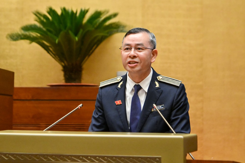 State Auditor General Ngo Van Tuan reports on the work of the State Audit for the 2021-2026 term. Photo: Pham Dong