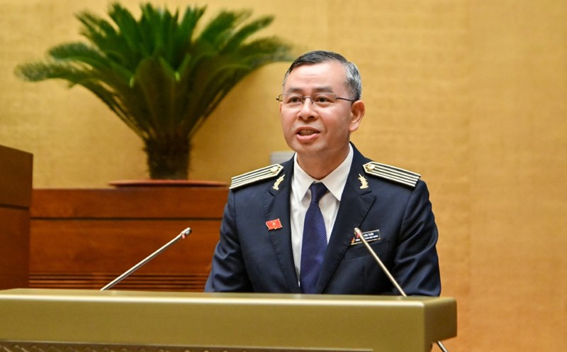 State Auditor General Ngo Van Tuan reports on the work of the State Audit for the 2021-2026 term. Photo: Pham Dong