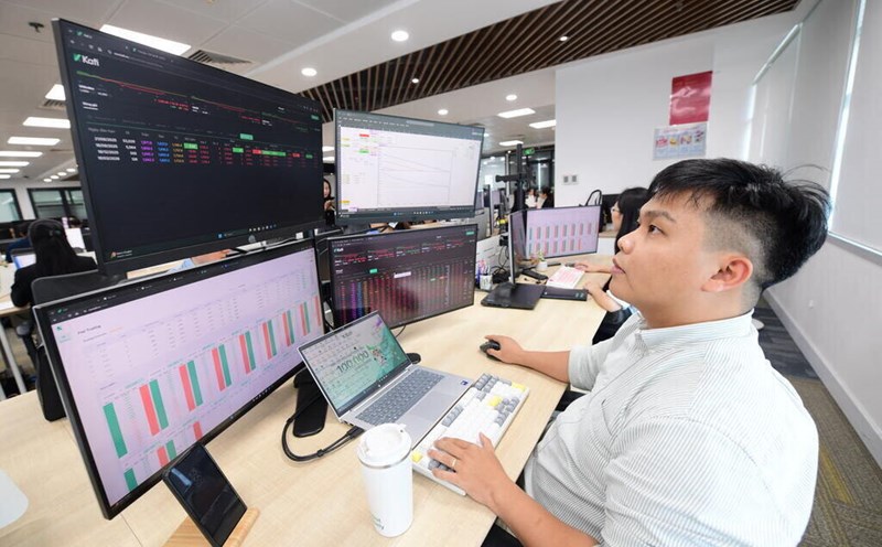 The stock market had a chaotic trading session. Photo: Quang Dinh Kafi