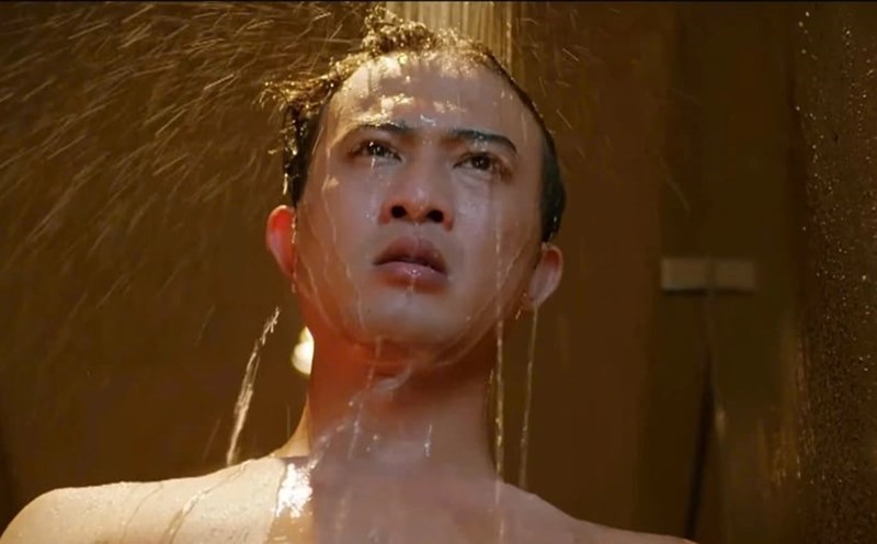 La escena de pelicula de aproximadamente 1 minuto de Doan Quoc Dam fue compartida con muchas opiniones. Foto: Captura de pantalla