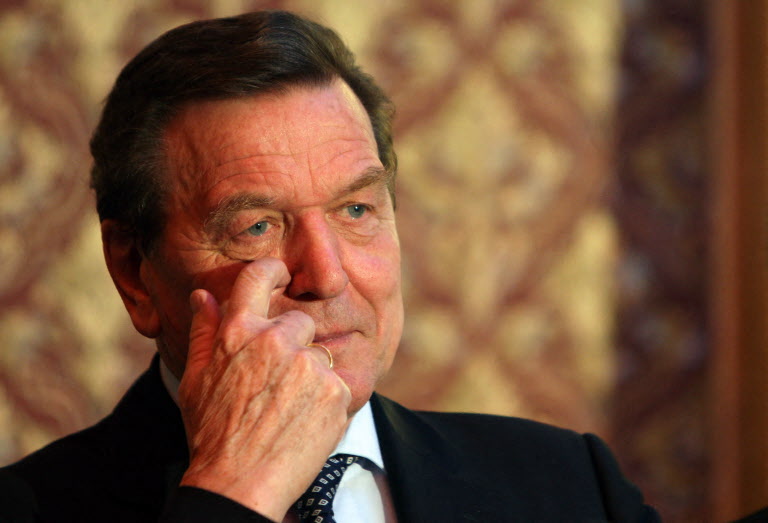 Former Prime Minister Gerhard Schroder has just been summoned for a statement on the Nord Stream and Nord Stream 2 pipelines. Photo: AFP