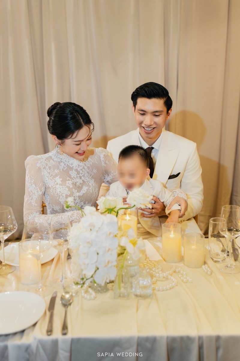Doan Van Hau va Doan Hai My ky niem 2 nam ngay cuoi. Anh: NVCC