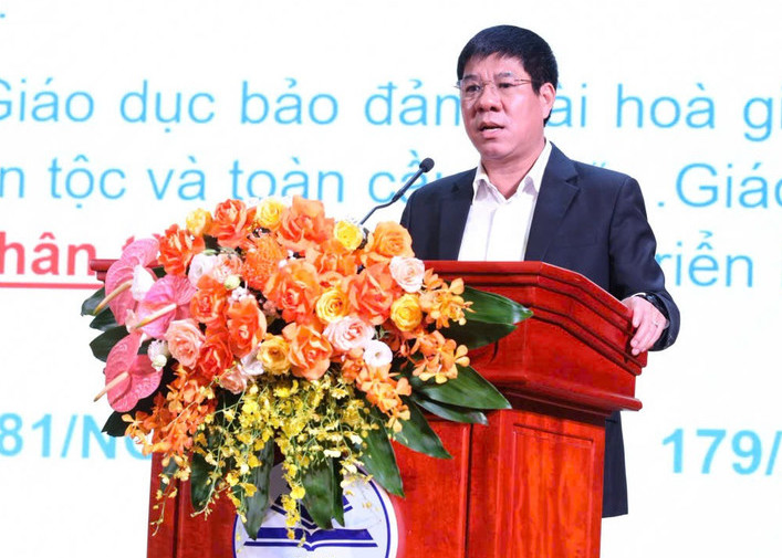 Ong Huynh Van Chuong - Cuc truong Cuc Quan ly chat luong, Bo GDDT cho biet, trong 10 nam qua, cac doi tuyen Viet Nam tham du Olympic khu vuc va quoc te da gianh tong cong 362 huy chuong