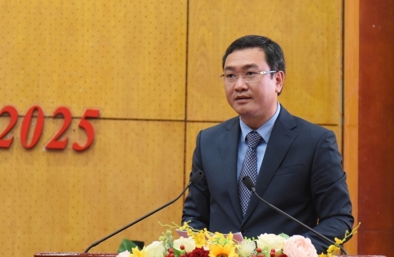 Mr. Nguyen Canh Toan was elected Chairman of the Lang Son Provincial People's Committee. Photo: Duong Duyen