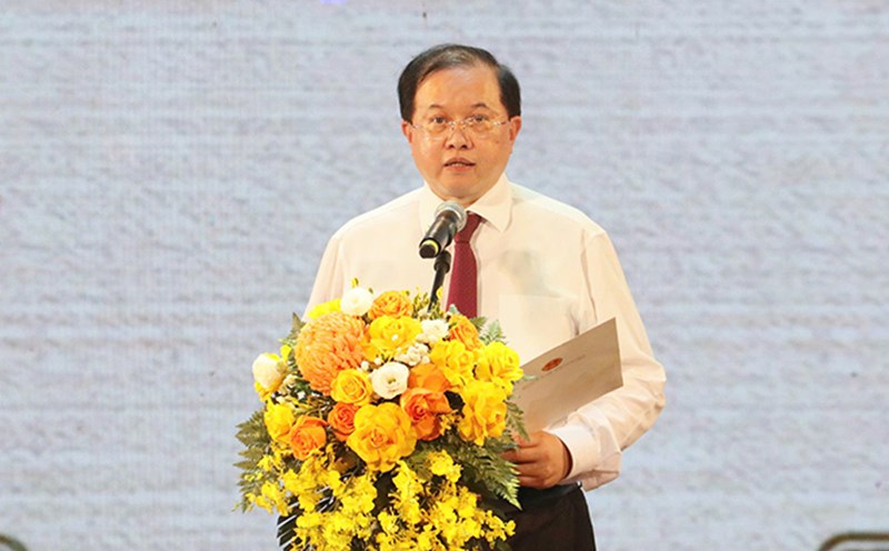 Deputy Minister of Culture, Sports and Tourism Ta Quang Dong delivered the opening speech of the 2025 National Cheo Festival. Photo: Organizing Committee