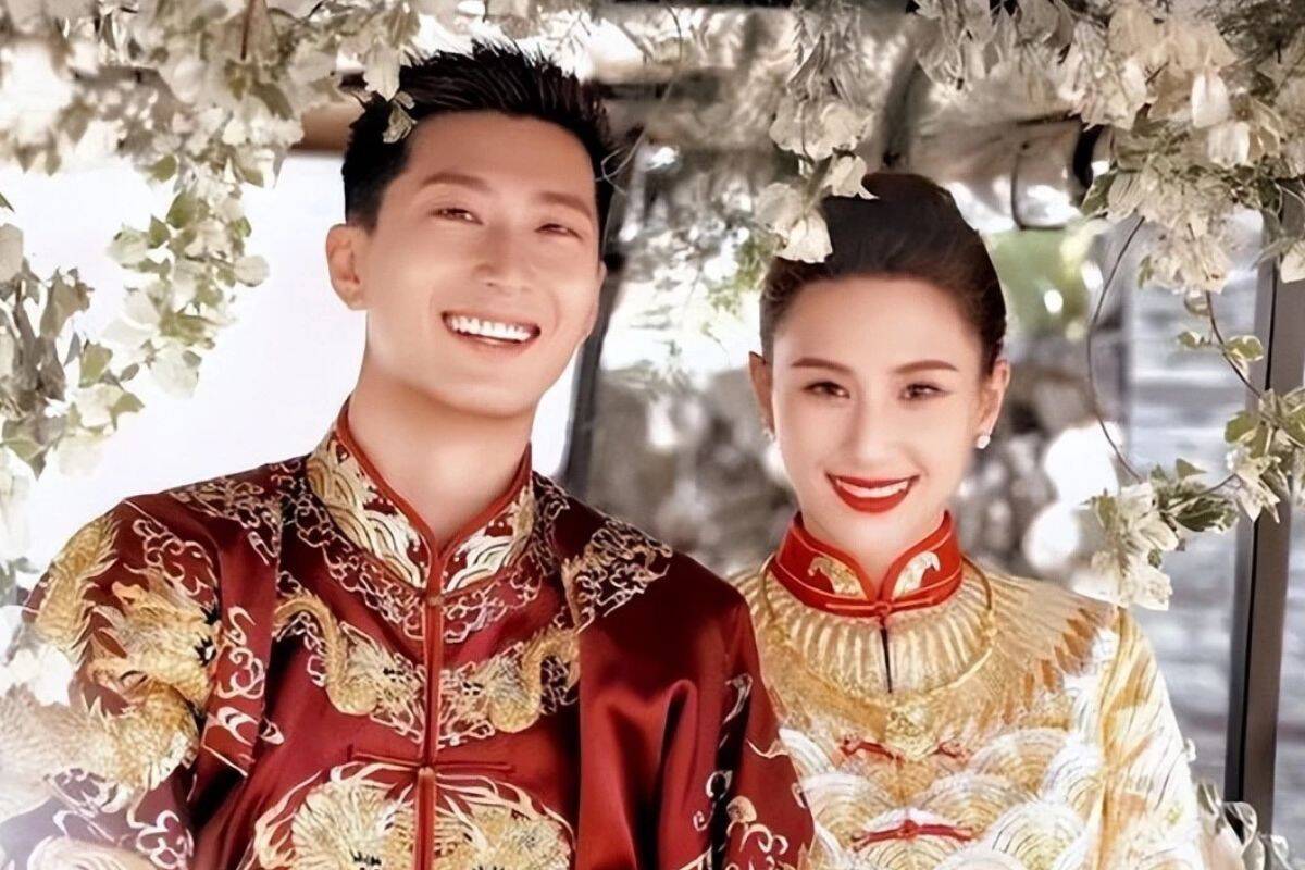 Dau KieuとHa Sieu Lienは2023年4月に結婚式を挙げた。写真：捜湖より撮影