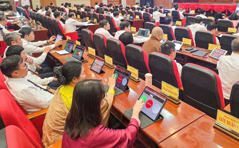 Los delegados votan en la sesion numero 29. Foto: Oficina de Informacion y Comunicaciones de Hai Phong