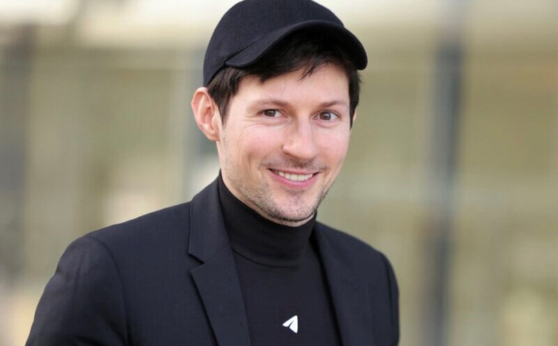 El multimillonario tecnologico Pavel Durov habla sobre la compra de antigüedades robadas recientemente en el museo frances. Foto: AFP