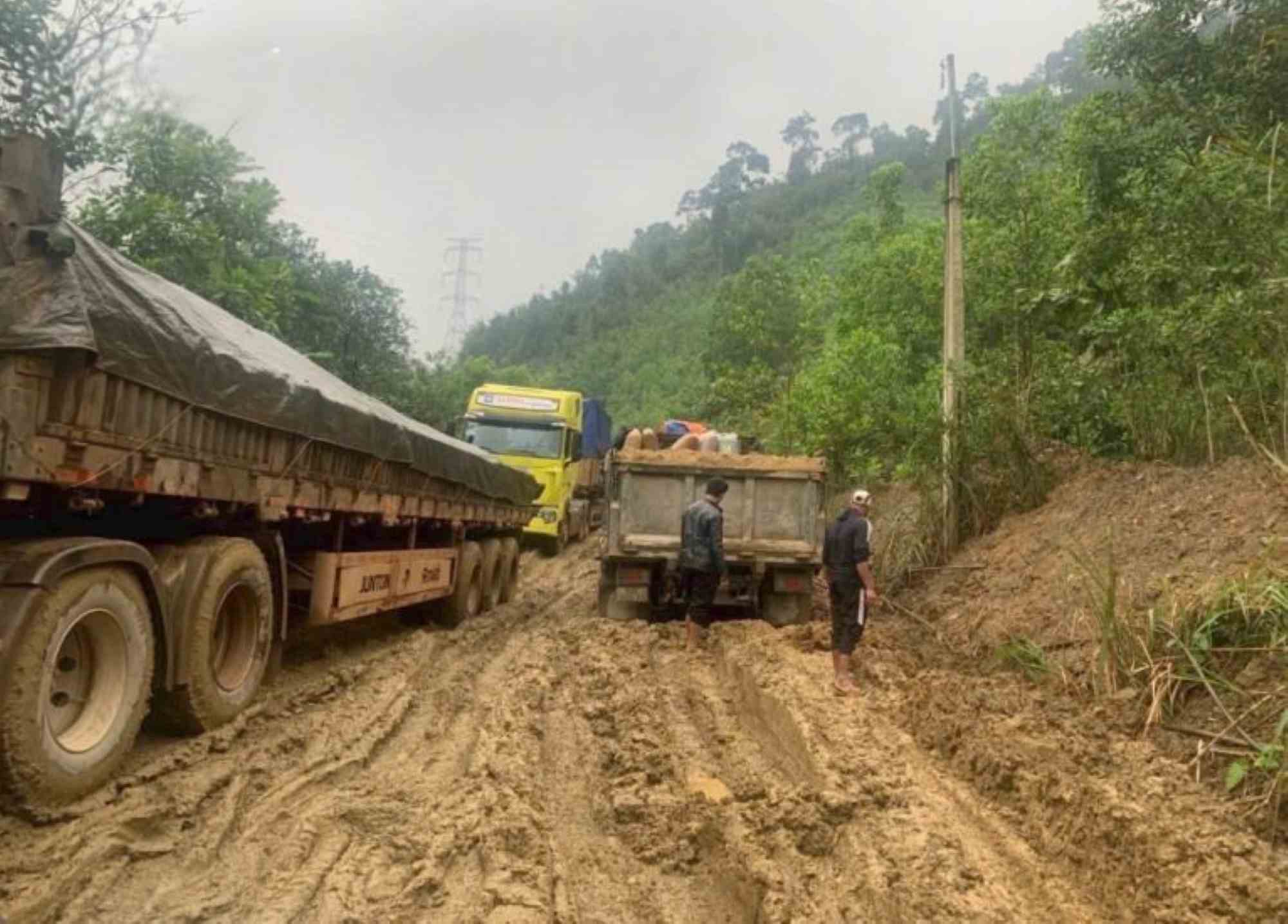 ダナン市の西部地域では大雨が予想され、多くの地域が浸水する可能性があると警告されている。写真: グエン・ロン