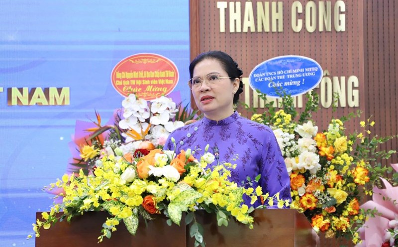 Ms. Ha Thi Nga - Member of the Party Central Committee, Member of the Standing Committee of the Party Committee of the Fatherland Front, Central organizations, Vice Chairwoman of the Central Committee of the Vietnam Fatherland Front. Photo: Minh Hien