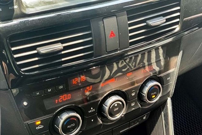 Errores que hacen que el aire acondicionado del coche se daña rapidamente y como solucionarlos. Foto: Khanh Linh