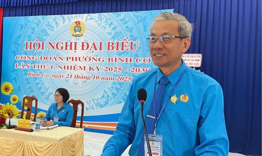 Ông Lê Minh Hoàng làm Chủ tịch Công đoàn phường Bình Cơ, TPHCM. Ảnh: Đình Trọng