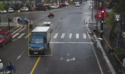 Chủ xe bị phạt nguội lỗi đè vạch. Ảnh: Công an Bắc Ninh