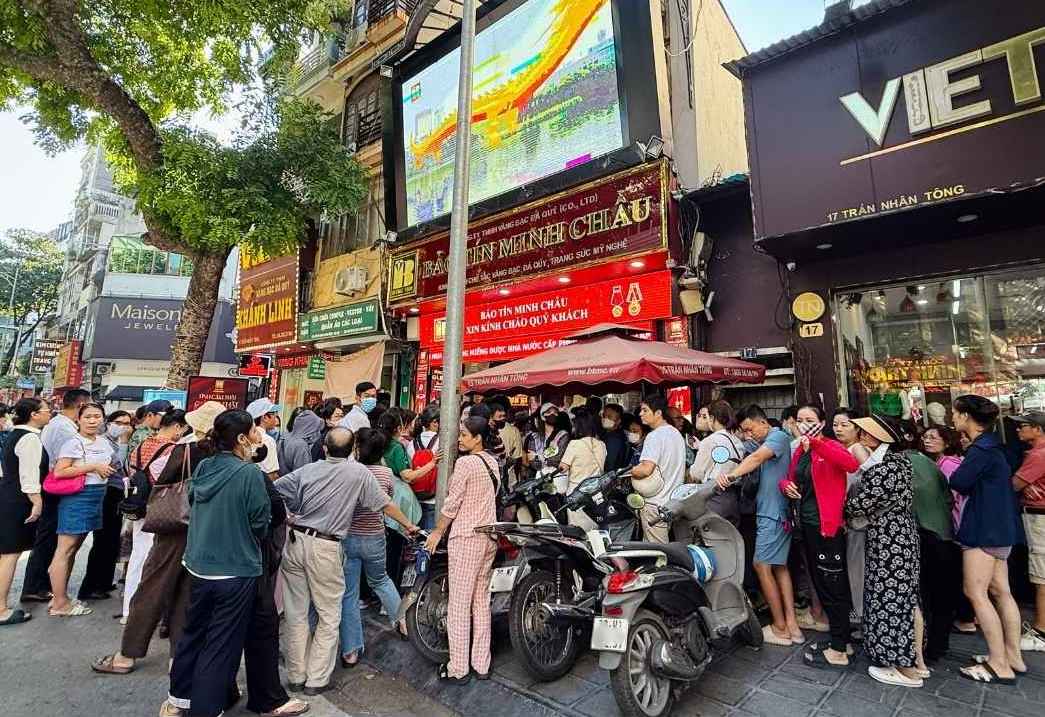 Nhieu nguoi cho biet, ca vang mieng va vang nhan deu kho mua o thoi diem nay. Anh: Phuong Anh