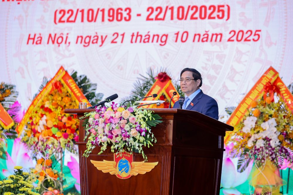 Thu tuong Chinh phu Pham Minh Chinh nhan manh yeu cau phong khong - khong quan tro thanh tuyen dau cua phong thu chien luoc quoc gia. Anh: VGP