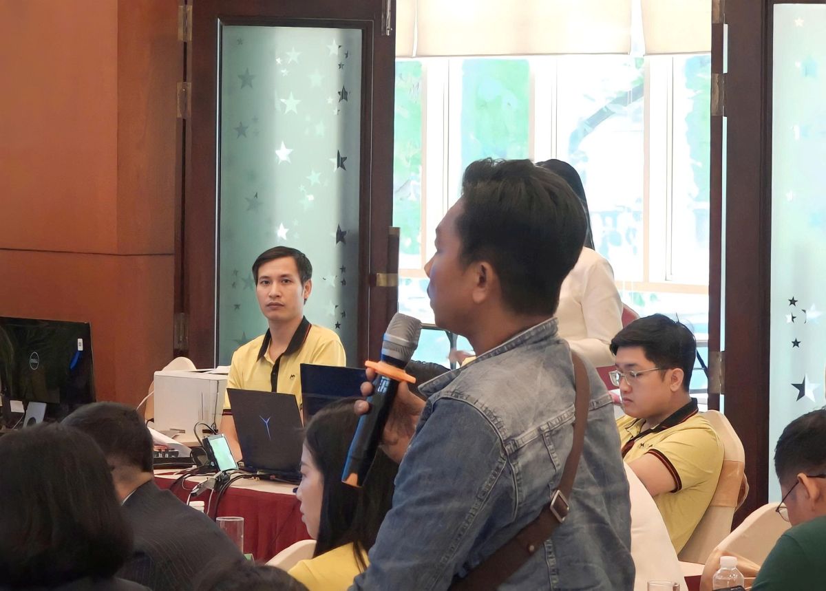 Ho kinh doanh tai Thanh pho Ho Chi Minh dat cau hoi cho chuyen gia tai Hoi thao