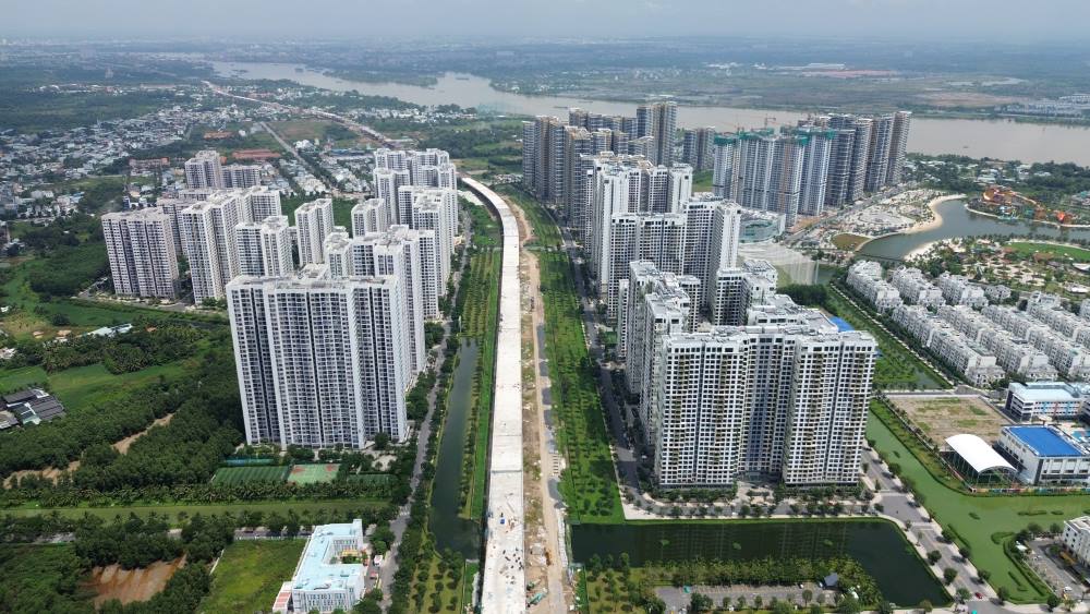  Toan canh cau can Vanh dai 3 nhin tu khu vuc Vinhomes Grand Park noi dang dan dau tien do toan du an. Ảnh: Anh Tu