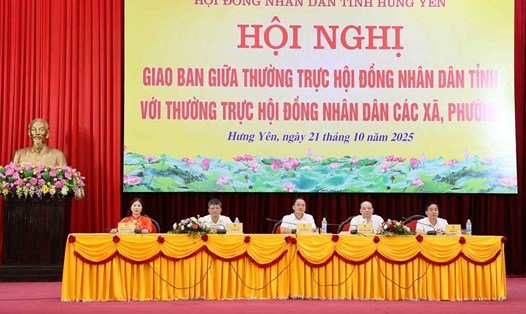 Hội nghị giao ban giữa Thường trực HĐND tỉnh với Thường trực HĐND xã, phường. Ảnh: Cổng TTĐT tỉnh Hưng Yên