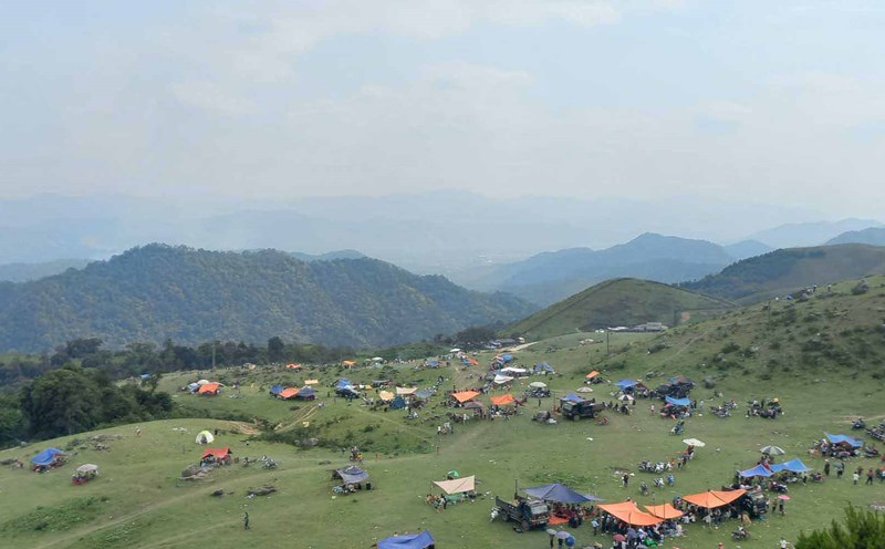 The area of Bac Giang province (old) now in Bac Ninh is assessed to have potential for wind power development. In the photo is a camping area in the Dong Cao plateau, Bac Ninh province. Photo: Van Truong