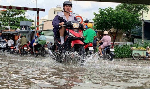 Khu vực Nam Bộ đón đợt mưa kéo dài 3 ngày. Ảnh: Thái Bảo