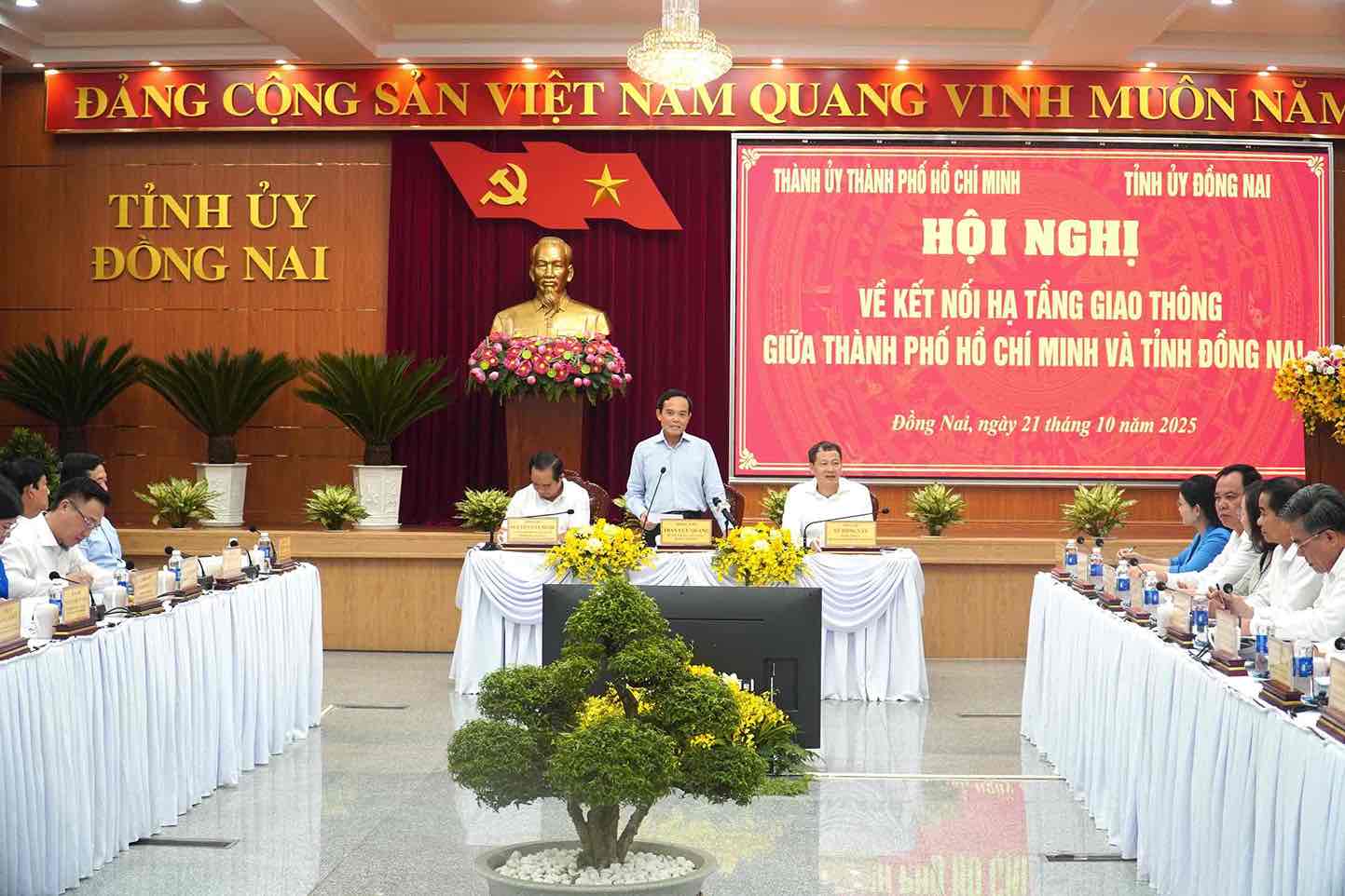 Bi thu Thanh uy TPHCM Tran Luu Quang phat bieu tai hoi nghi. Anh: HAC