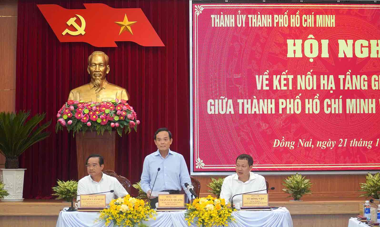 Ho Chi Minh City Party Secretary Tran Luu Quang spoke at the conference. Photo: HAC