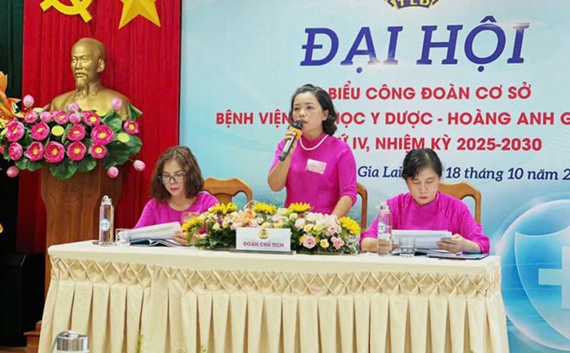 The Trade Union of Hoang Anh Gia Lai University of Medicine and Pharmacy Hospital will continue to accompany and care for the lives of workers. Photo: Thanh Tuan