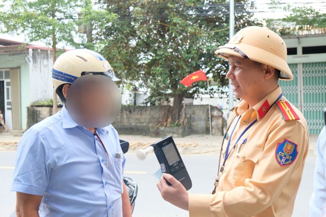 Xử lý vi phạm nồng độ cồn ở Thanh Hóa: Không xin, không gọi điện