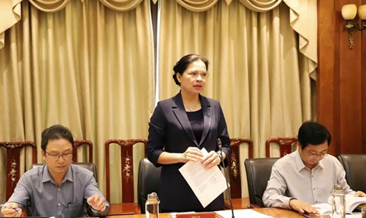 Bà Hà Thị Nga - Ủy viên Trung ương Đảng, Phó Chủ tịch Ủy ban Trung ương Mặt trận Tổ quốc Việt Nam phát biểu tại cuộc làm việc. Ảnh: Hương Diệp