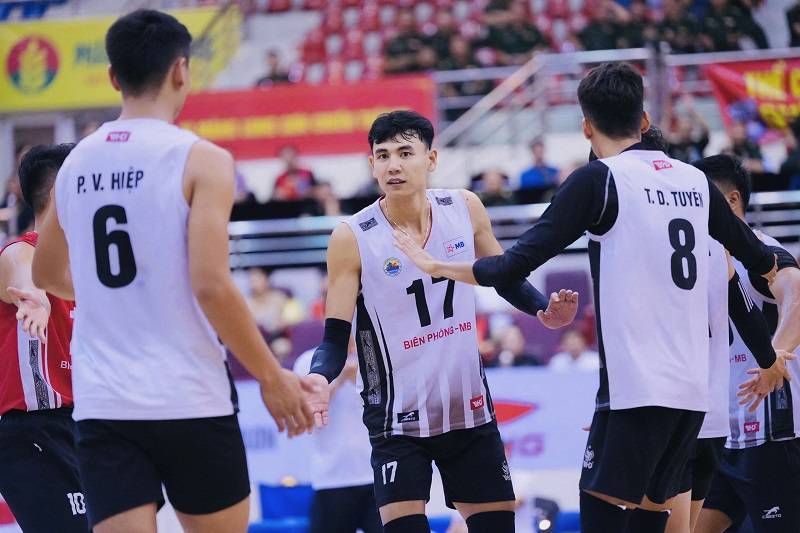 Nhieu cau thu nam Viet Nam da thi dau tot tai Giai vo dich quoc gia 2025 de se la nong cot tham du SEA Games 33. Anh: VFV