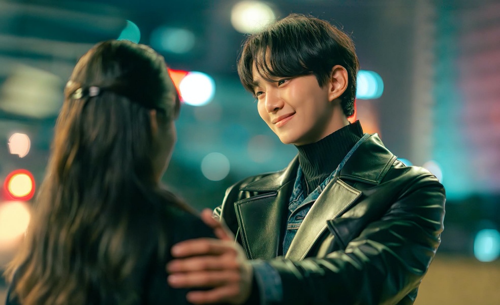 Lee June is a popular actor at the moment. Photo: Producer/Net Netflix