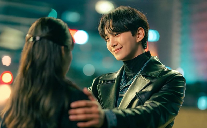 Lee June is a popular actor at the moment. Photo: Producer/Net Netflix