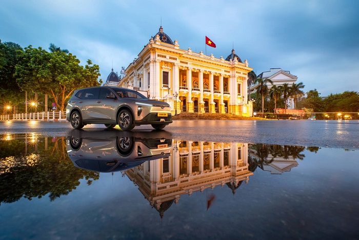 Xanh SM Limo su dung dong xe MPV 7 cho VinFast Limo Green, son mau ghi xam hoac den theo dinh vi cao cap