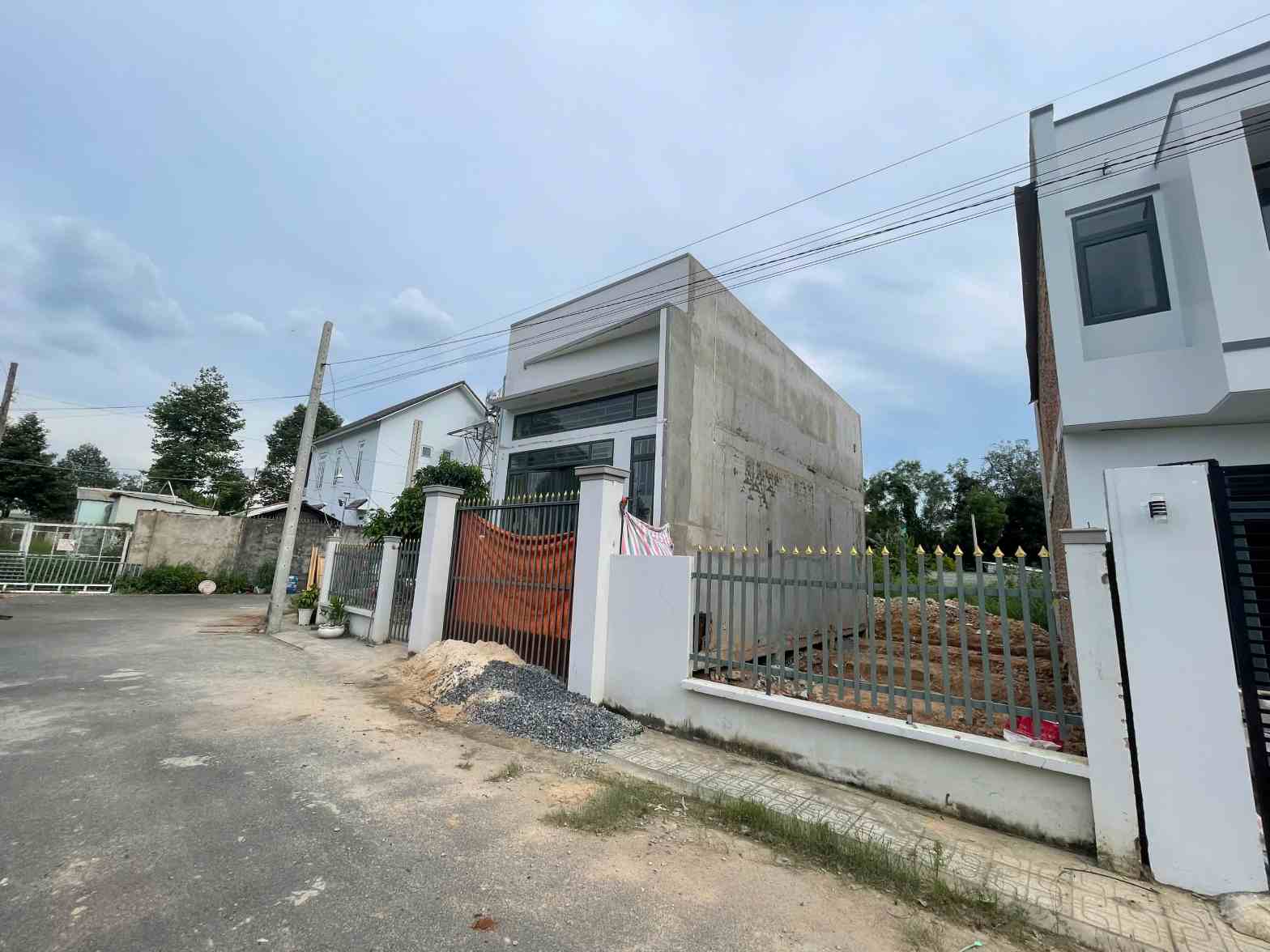 Thoi gian di doi hoan thanh can nha la 45 ngay. Anh: Dinh Trong