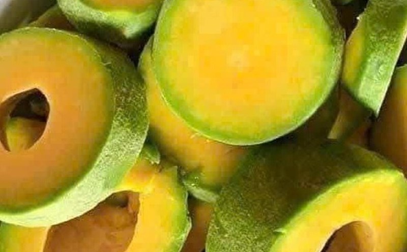 Avocado eaten with green vegetables and whole wheat bread helps reduce visceral fat. Photo: Kieu Vu.