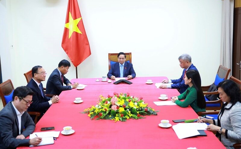 Politburo member and Prime Minister Pham Minh Chinh held a phone call with Thai Prime Minister Anutin Charnvirakul. Photo: VNA