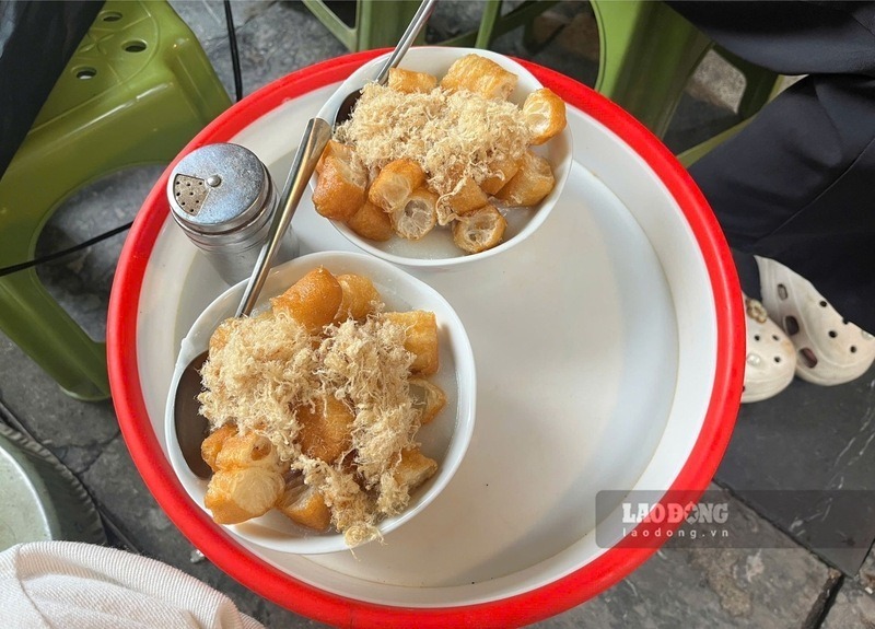 Bat chao suon sanh, thom, min duoc nhung vi khach yeu thich ghe lai nhieu lan. Ảnh: Tuong Vy