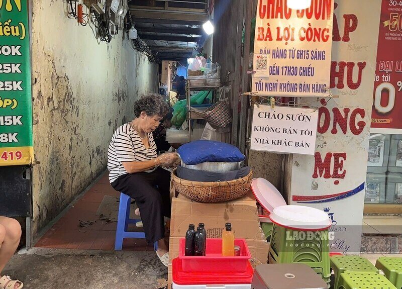 Quan chao suon ba Loi cong chi nam von ven tai mot con ngo nho. Ảnh: Tuong Vy