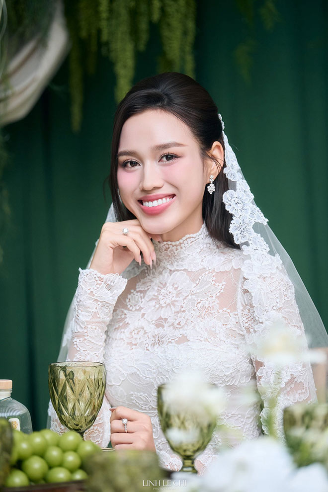 Nhan sac rang ro cua Hoa hau Do Thi Ha. Anh: Team Le Chi Linh