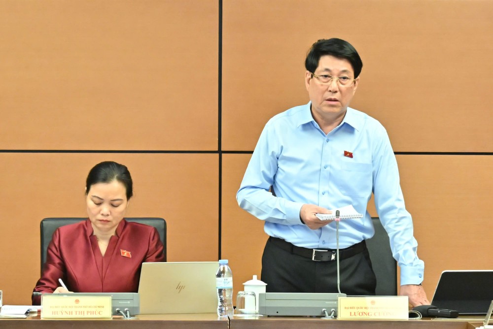 Politburo member and President Luong Cuong commented on the draft revised Law on Civil Servants. Photo: Quochoi.vn