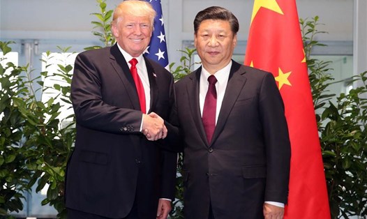Chủ tịch Trung Quốc Tập Cận Bình và Tổng thống Mỹ Donald Trump gặp nhau bên lề hội nghị thượng đỉnh G20 tại Đức, ngày 8.7.2017. Ảnh: Xinhua