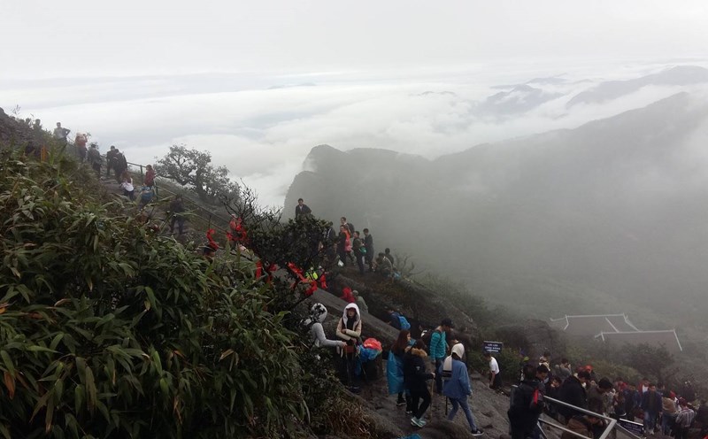 The pilgrimage to the sacred Yen Tu monastery - one of the main components of the World Cultural Heritage. Photo: Nguyen Hung