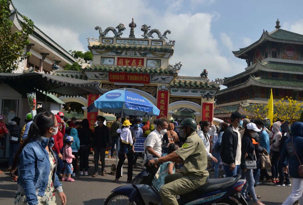 Mieu Ba Chua Xu Nui Sam, mot trong nhung diem den cua du khach khi dat chan den Khu du lich quoc gia Nui Sam. Anh: Thanh Mai 