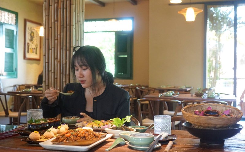 Rich and diverse cuisine is a prominent advantage that helps Ho Chi Minh City attract tourists. Photo: Thanh Chan