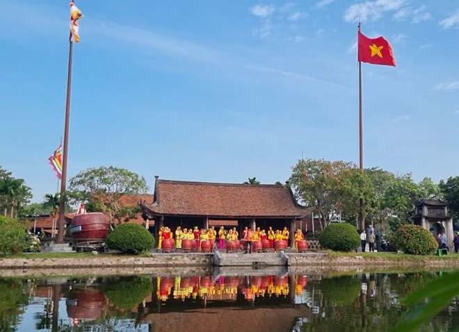 Lễ hội chùa Keo mùa thu. Ảnh: Lương Hà 