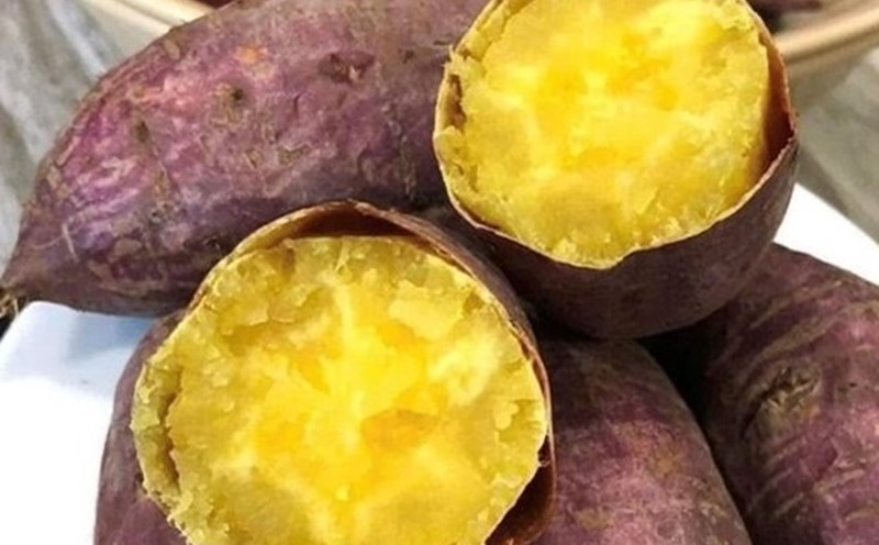 Sweet potatoes, a rich source of vitamin A from food. Photo: Kieu Vu