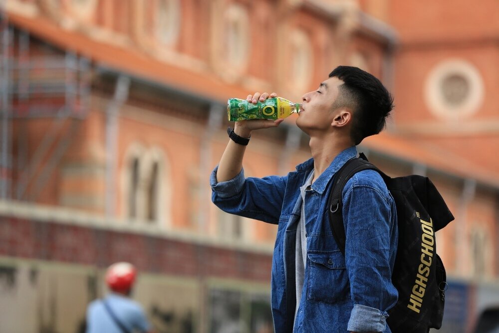 Cham soc suc khoe va tinh than moi ngay voi Tra Xanh Khong Do de giam cang thang, xua tan met moi, giai nhiet cuoc song. Ảnh: Tan Hiep Phat